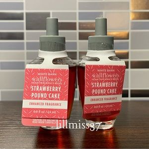 2X STRAWBERRY POUND CAKE Bath & Body Works Wallflower Refill Bulb Bundle